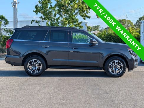 Certified 2025 Ford Expedition Active AWD/4WD image 3