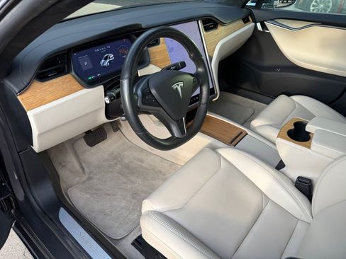 Used 2019 Tesla Model S Long Range image 3