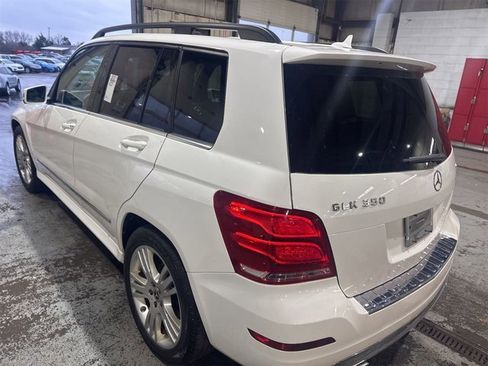 Used 2013 Mercedes-Benz GLK 350 4MATIC image 2