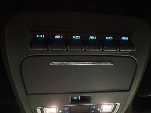 Used 2025 Ford F150 Raptor AWD/4WD image 26