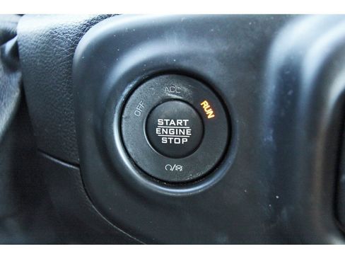 Used 2021 Jeep Wrangler Willys image 18