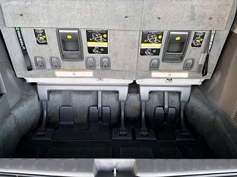 Used 2017 Toyota Sienna XLE image 27