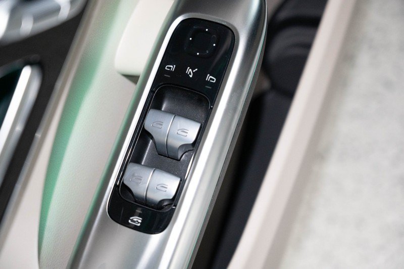 Certified 2023 Mercedes-Benz C 300 4MATIC Sedan image 22