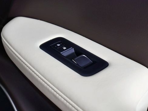 Used 2019 Lexus RX 450h AWD w/ Luxury Package image 47