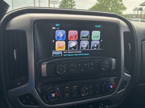 Used 2018 GMC Sierra 1500 SLT w/ SLT Premium Package AWD/4WD image 14