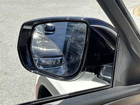 Certified 2023 Jeep Grand Cherokee Limited w/ Trailer Tow Prep Group (B) image 15