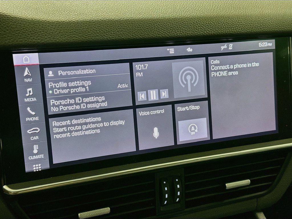 Certified 2020 Porsche Cayenne S AWD/4WD image 16