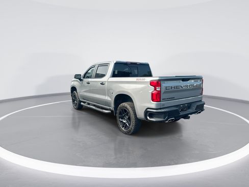 Used 2024 Chevrolet Silverado 1500 LT Trail Boss w/ Convenience Package II AWD/4WD image 7