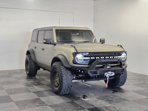 Certified 2024 Ford Bronco Wildtrak image 2