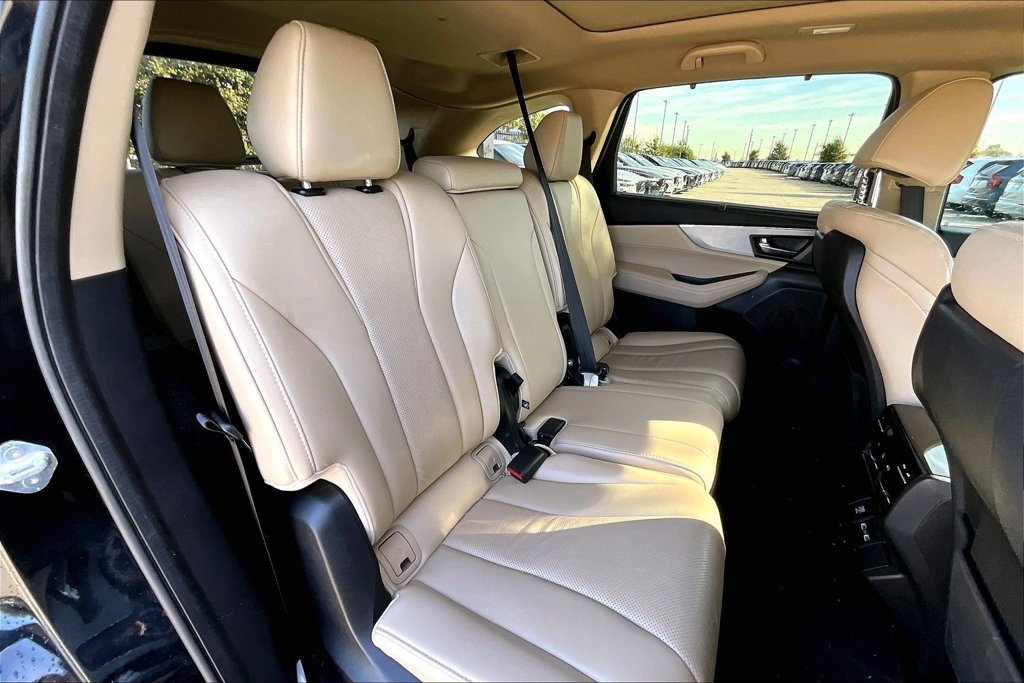 Used 2024 Acura MDX w/ Technology Package FWD image 32