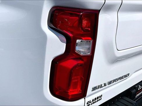 Used 2024 Chevrolet Silverado 2500 High Country AWD/4WD image 23
