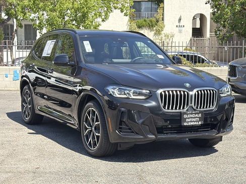Used 2024 BMW X3 xDrive30i w/ Premium Package AWD/4WD image 2