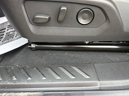 New 2025 Chevrolet Colorado Z71 w/ Technology Package image 16