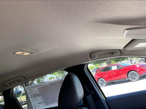 Certified 2025 Nissan Kicks SR w/ Interior Electronics Package FWD image 20