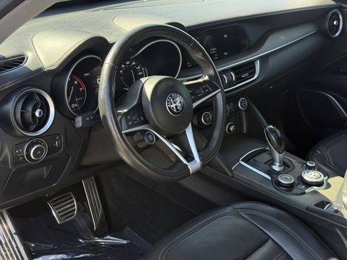 Used 2019 Alfa Romeo Stelvio Ti Lusso w/ Quick Order Package 22X Lusso image 13