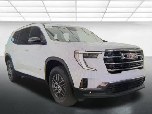 Used 2025 GMC Acadia Elevation FWD image 1
