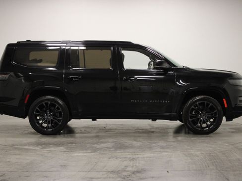 Used 2023 Jeep Grand Wagoneer Series II w/ Quick Order Packagew 28T AWD/4WD image 9