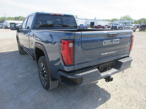 New 2026 GMC Sierra 2500 Denali Ultimate image 9