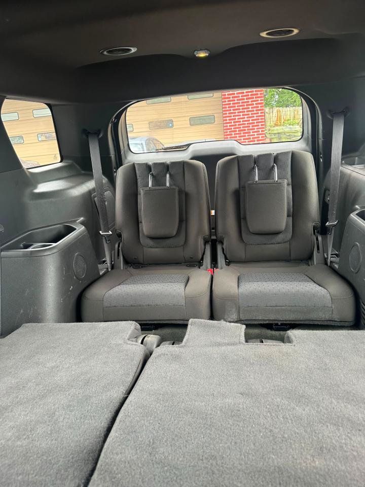 Used 2014 Ford Explorer XLT w/ Equipment Group 201A AWD/4WD image 24