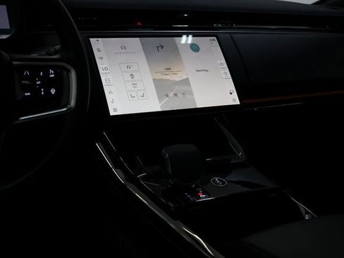 Used 2024 Land Rover Range Rover Sport SE image 88