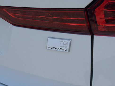 Certified 2023 Volvo XC60 T8 Ultimate w/ Protection Package AWD/4WD image 28