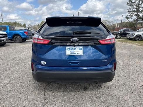 New 2024 Ford Edge SE image 6