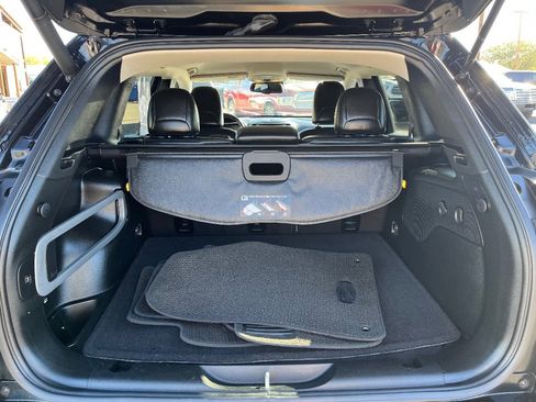 Used 2018 Jeep Cherokee Overland w/ Technology Group image 31