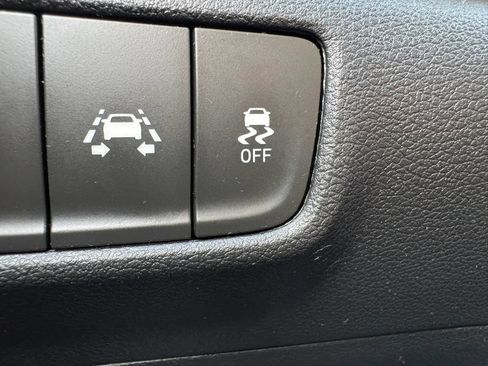 Used 2019 Hyundai Kona SE AWD/4WD image 19