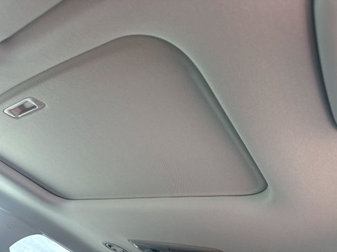 Used 2025 Kia Telluride S FWD image 29