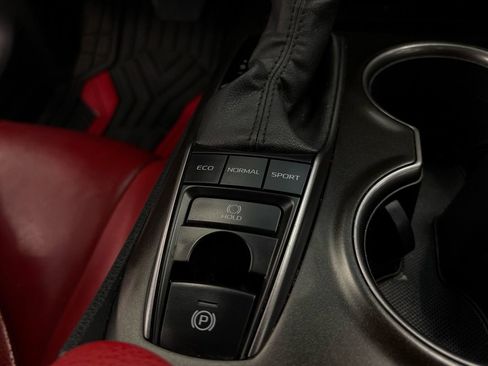 Used 2023 Toyota Camry XSE image 28