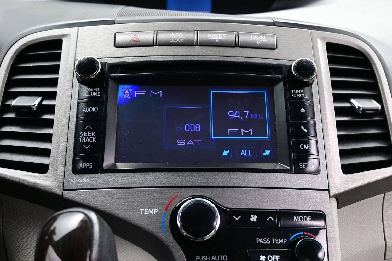 Used 2014 Toyota Venza XLE FWD image 19