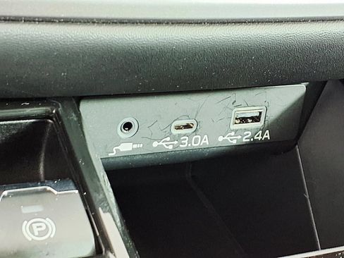 Used 2025 Subaru Outback Premium w/ Popular Package #1A AWD/4WD image 21