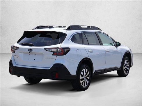 Certified 2022 Subaru Outback Premium AWD/4WD image 5