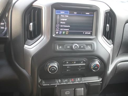 Used 2020 Chevrolet Silverado 1500 Custom Trail Boss w/ Custom Convenience Package AWD/4WD image 4