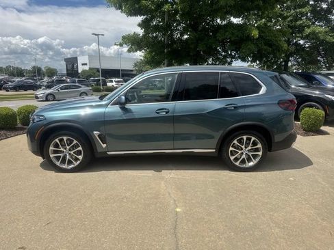 Used 2026 BMW X5 xDrive40i w/ Climate Comfort Package AWD/4WD image 2