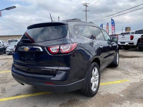 Used 2016 Chevrolet Traverse LT w/ Style and Technology Package FWD image 5