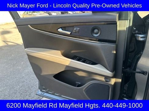 Used 2023 Lincoln Nautilus Reserve w/ Monochromatic Package image 27