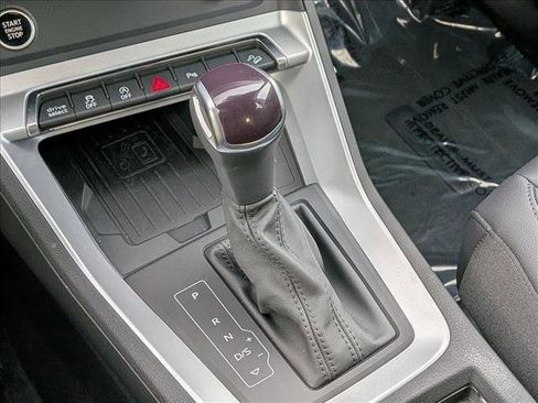 Certified 2025 Audi Q3 2.0T Premium Plus w/ Premium Plus Package image 12