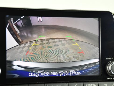 Used 2024 Nissan Altima 2.5 SV FWD image 27