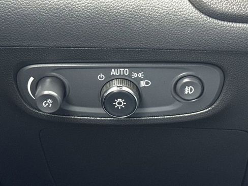 Used 2023 Buick Encore GX Select w/ Sport Touring Package AWD/4WD image 17