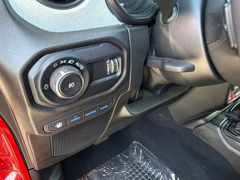 Used 2025 Jeep Wrangler Unlimited Sport S 4xe AWD/4WD image 24