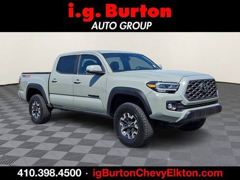 Used 2023 Toyota Tacoma TRD Off-Road w/ Technology Package AWD/4WD image 1