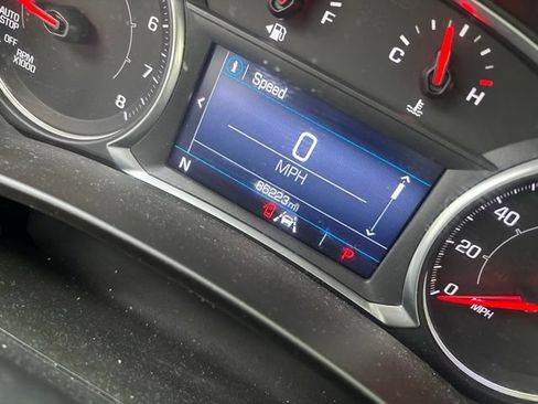 Used 2020 GMC Terrain SLE w/ Driver Convenience Package FWD image 6