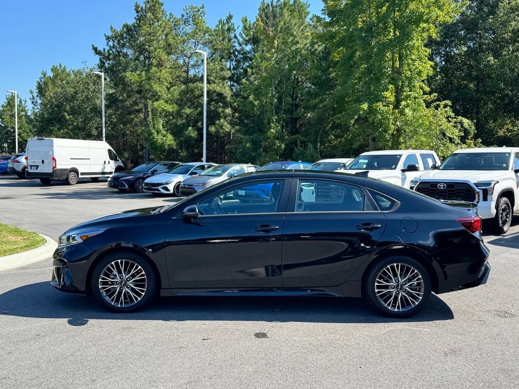 Used 2024 Kia Forte GT-Line w/ GT-Line Premium Package FWD image 3