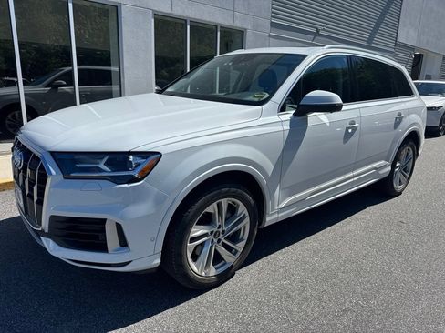 Used 2022 Audi Q7 3.0T Premium Plus w/ Premium Plus Package AWD/4WD image 2