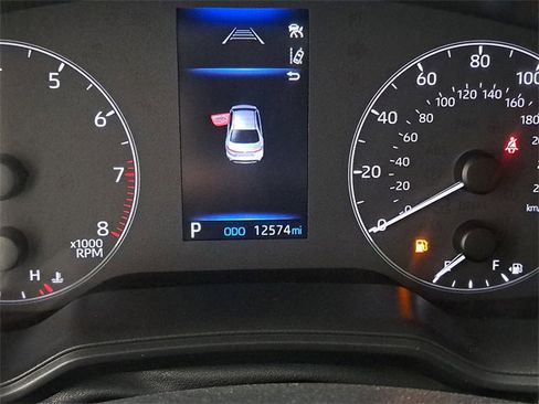 Used 2025 Toyota Corolla LE image 2