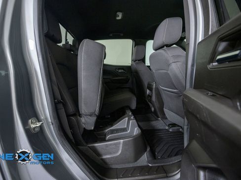 Used 2023 Chevrolet Colorado LT w/ LT Convenience Package AWD/4WD image 35