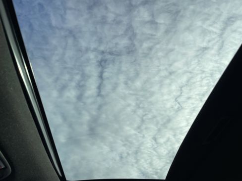 Used 2023 Kia Telluride EX w/ EX Captain's Chair Package image 31