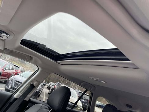 Certified 2025 Subaru Outback Onyx Edition XT w/ Popular Package #2 image 19