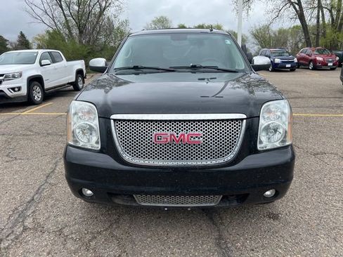 Used 2014 GMC Yukon Denali AWD/4WD image 2